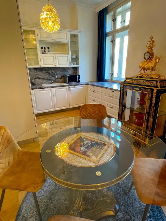 Karlsbad Prestige Leilighet Eksteriør bilde